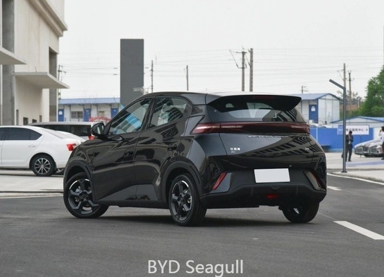330kw Capacidade máxima da bateria Byd Seagull EV Carro em preto e branco com alcance de 405km
