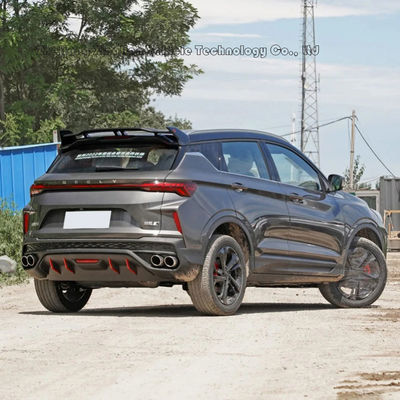 Carro Elétrico Geely Binyue Veículos Energéticos Geely Coolray Cor Azul nas Condições da Estrada