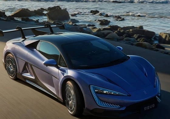 Velocidade máxima 300km/h Direção esquerda Byd Supercarro elétrico puro Yangwang U9 Hot Model
