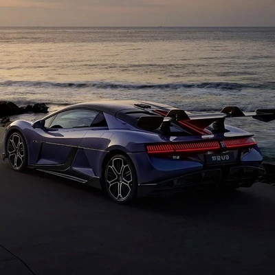 Velocidade máxima 300km/h Direção esquerda Byd Supercarro elétrico puro Yangwang U9 Hot Model