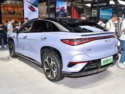 Byd Sea Lion 07 71,8 Kwh Capacidade da bateria Carro elétrico com 4830x1925x1620 mm Tamanho
