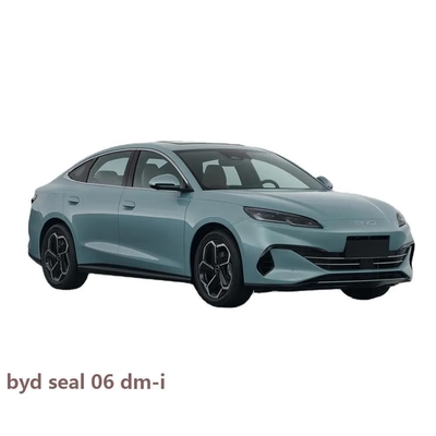 2000 km de longo alcance Byd Seal Dm-I 1.5L Plug-in Sedan para adultos Corpo estilo 4 portas 5 lugares