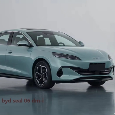 80 km recém-lançado 2024 Byd Seals 06 Dm-I Veículos energéticos Pneus Tamanho 225/50 R18 Assentos 5