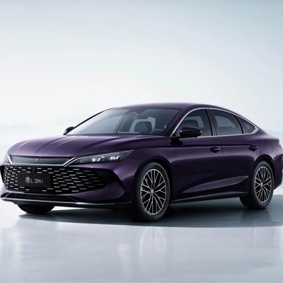 Sedan de 4 portas e 5 lugares BYD Qin L Dm-I 80 km Carro elétrico híbrido de baixo consumo de combustível