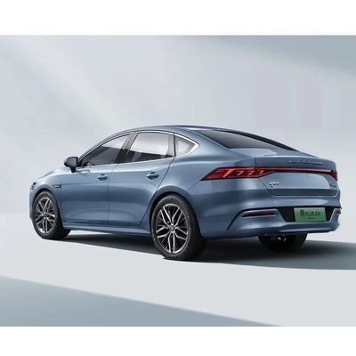 Capacidade do tanque de combustível de 50-80L Carro elétrico Sedan MID-Size Byd Qin L EV com carroceria integral