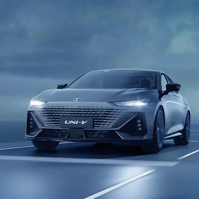Volante multifuncional Chang prepara um Micro Carro Uni-V para viagens acessíveis