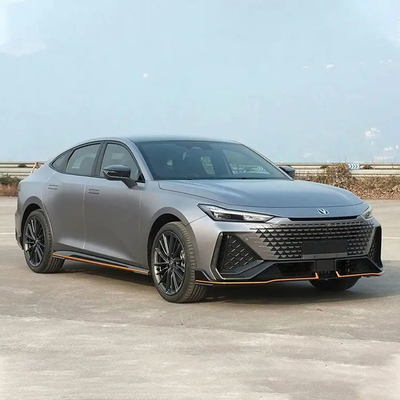 Volante multifuncional Chang prepara um Micro Carro Uni-V para viagens acessíveis