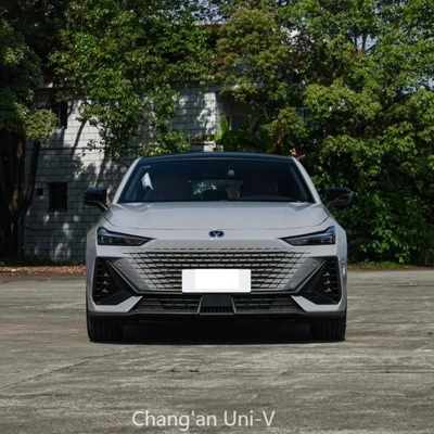 2023 Volante multifunção Changan Uni-V Idd Veículo híbrido/a gasolina para desempenho