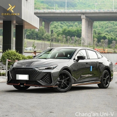 Changan Uni-V Intelligent Electric Idd 2023 1.5t Carro compacto plug-in híbrido com bateria pura alcance de 113 km