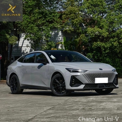 Changan Uni-V Intelligent Electric Idd 2023 1.5t Carro compacto plug-in híbrido com bateria pura alcance de 113 km
