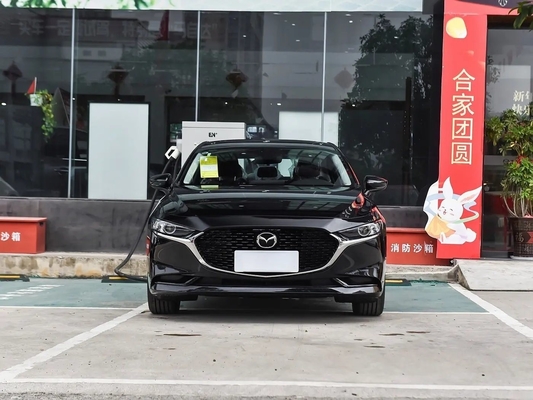 202n M prime s Chang prime um Mazda 3 Off-Road Gasoline Two Wheel Drive Sedan com caixa de engrenagens automática Assentos de couro Carros