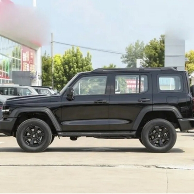 Conquistador de direção esquerda acessível Tanques de 2,0 t para orientação e desempenho remotos
