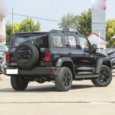 Tanque 300 SUV 2023 Modelo 2.0t Cuirass 02 Carros de 8 marchas Carro a gasolina para suas necessidades