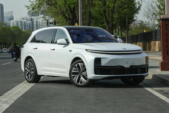 Li Auto L7 Air 5 lugares 1.5t 40.9kwh 4WD SUV de tamanho médio a grande com personalização