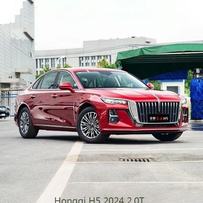 2024 Branco chinês Usado Carro de gasolina Hongqi H5 2.0t 224 cavalos de potência Urbano de viagem