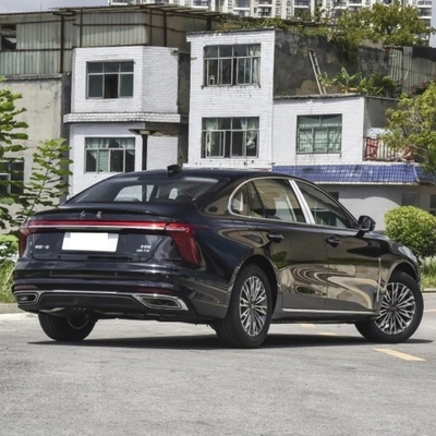 O carro de luxo mais vendido Hongqi H5 com configuração de motor Ot de 2.0L e caixa de velocidades automática