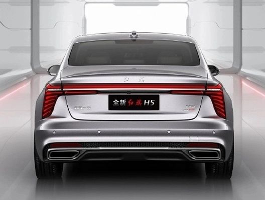 Carro de gasolina chinês Hongqi H5 com 5 lugares Tipo de carroceria fechado Direção esquerda