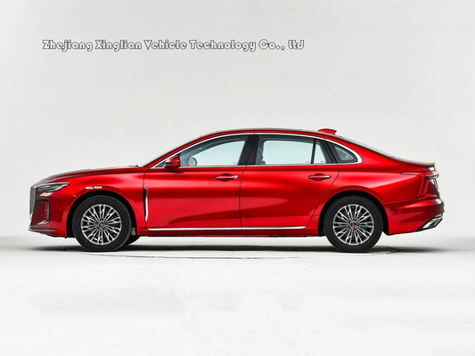 Fabricado em 2024 Hongqi H5 1.5t DCT Luxury Sedan com Cor Exterior Branca 4 portas e 5 lugares