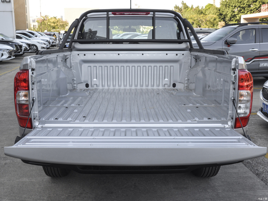 Off-Road 6 Diesel Cabina Dupla Direção Esquerda 2WD Diesel Pickup com exterior amarelo