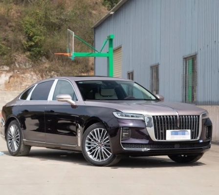 Carro elétrico de energia Hongqi E-HS9 6 lugares Veículo de quatro rodas branco com tração FWD