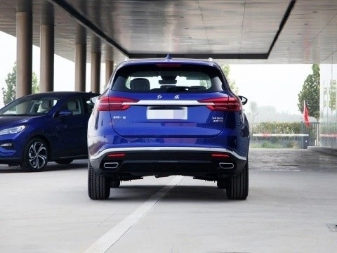 E-mail ou telefone Serviço on-line e venda de peças Hongqi HS5 2 0 T PRO Carro usado 2024