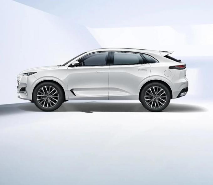 Hot Sale Chinese Auto New Chang′an Uni-V Intelligent Electric Idd Big Space Electric Vehiles 5seaters