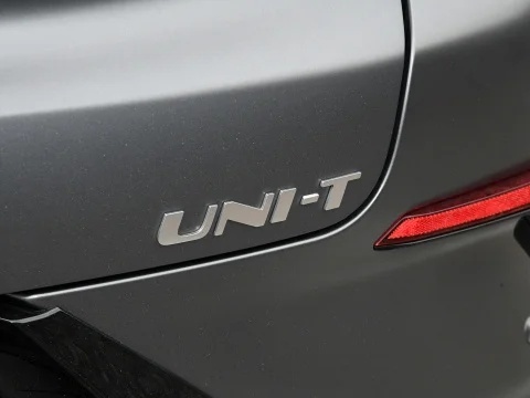 New Cheap Chang′an Uni-T 2023 Second-Generation 1.5t Premium Comfortable Electric Car