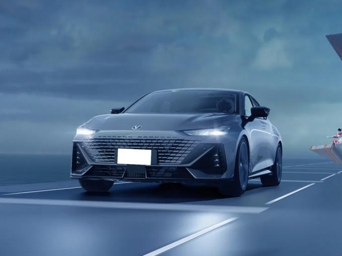 Auto  Chang′an Uni-V Intelligent Electric Idd 5 Seaters Electric Vehiles