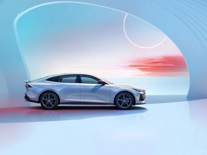 Auto  Chang′an Uni-V Intelligent Electric Idd 5 Seaters Electric Vehiles