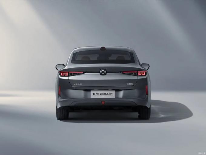 2024 New Chang′an Automobile Changan Qiyuan A05 70air New Energy Electric Hybrid Vehicles A05 Sedan Auto for Sale